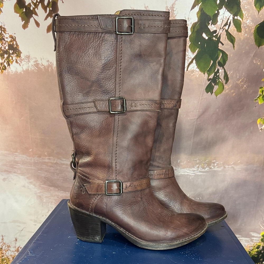 Frye Carmen Rich Brown Heeled Boots